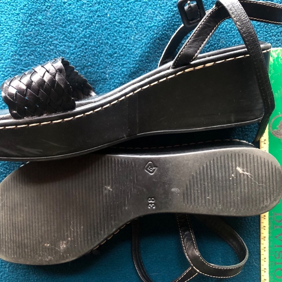 comfortable la canadienne leather wedges - Picture 4 of 8